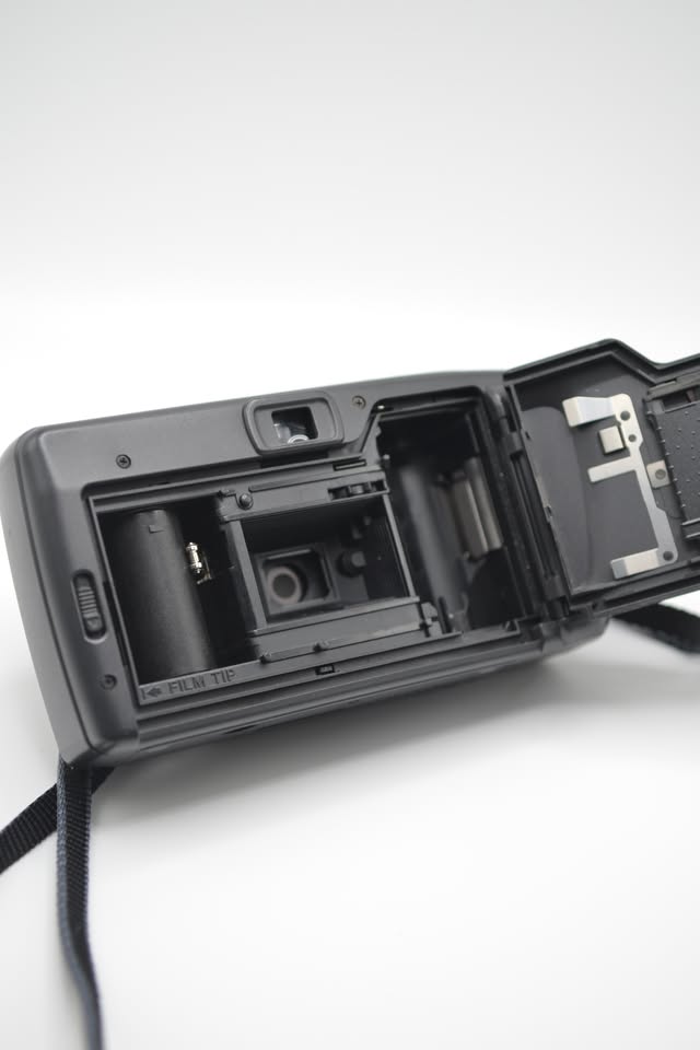Minolta Freedom AF 35 – 35mm Film Camera - photo 4