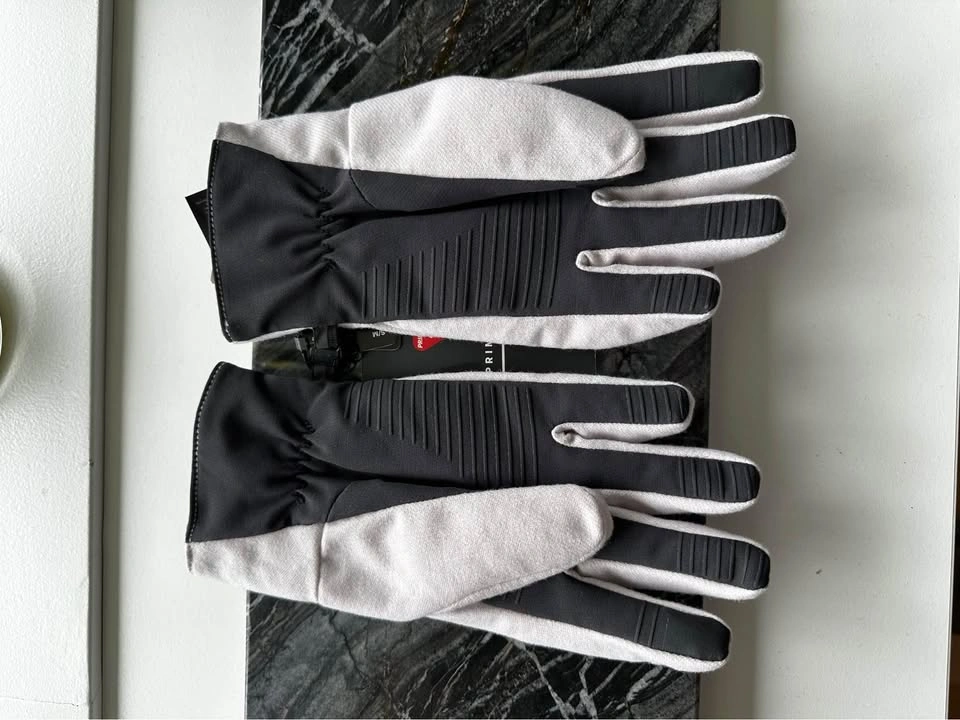 Lululemon City Keeper Gloves *BNWT* - Size S/M - photo 2