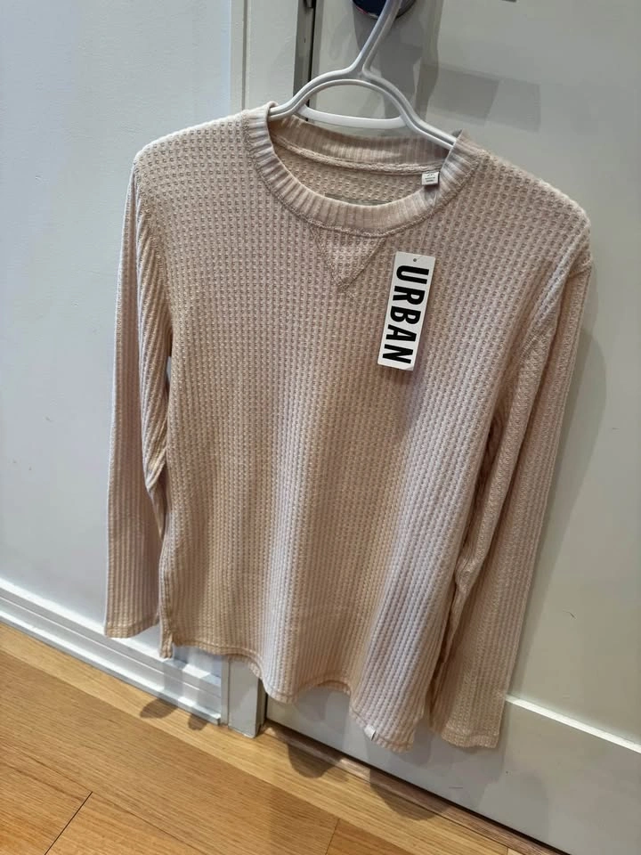 Men’s Sweater BNWT - Size S - photo 3