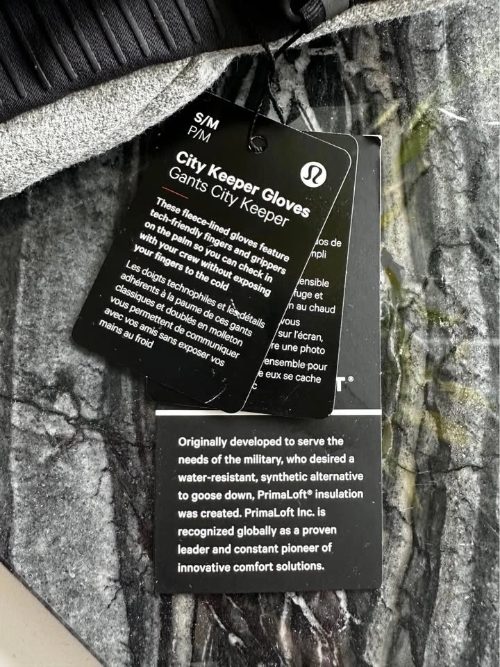 Lululemon City Keeper Gloves *BNWT* - Size S/M - photo 3