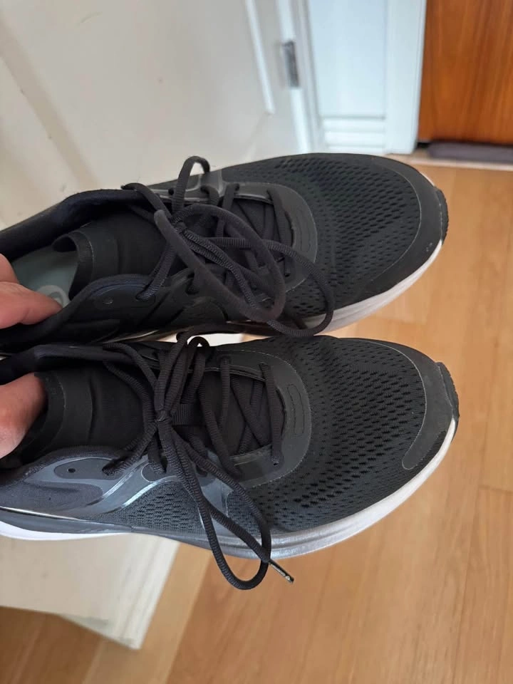 Women’s Lululemon Blissfeel Running Shoes - Sz 10.5 - photo 2
