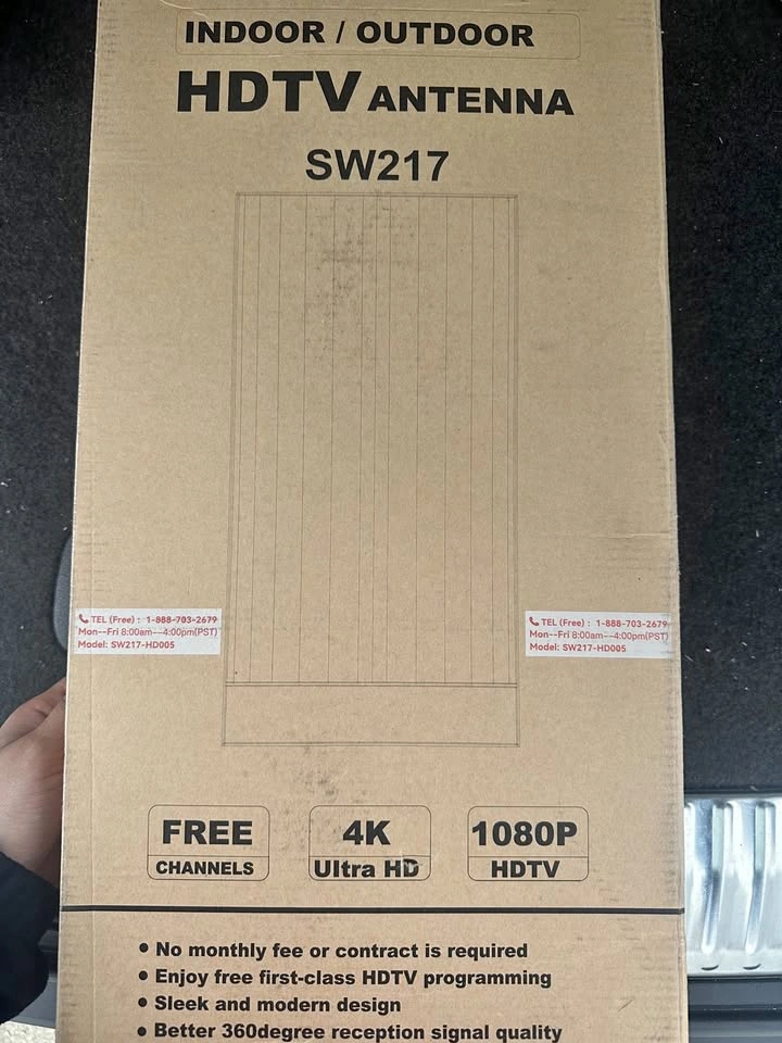 Indoor/Outdoor HDTV Antenna SW217 - 4K Ultra HD, Flat Panel, New