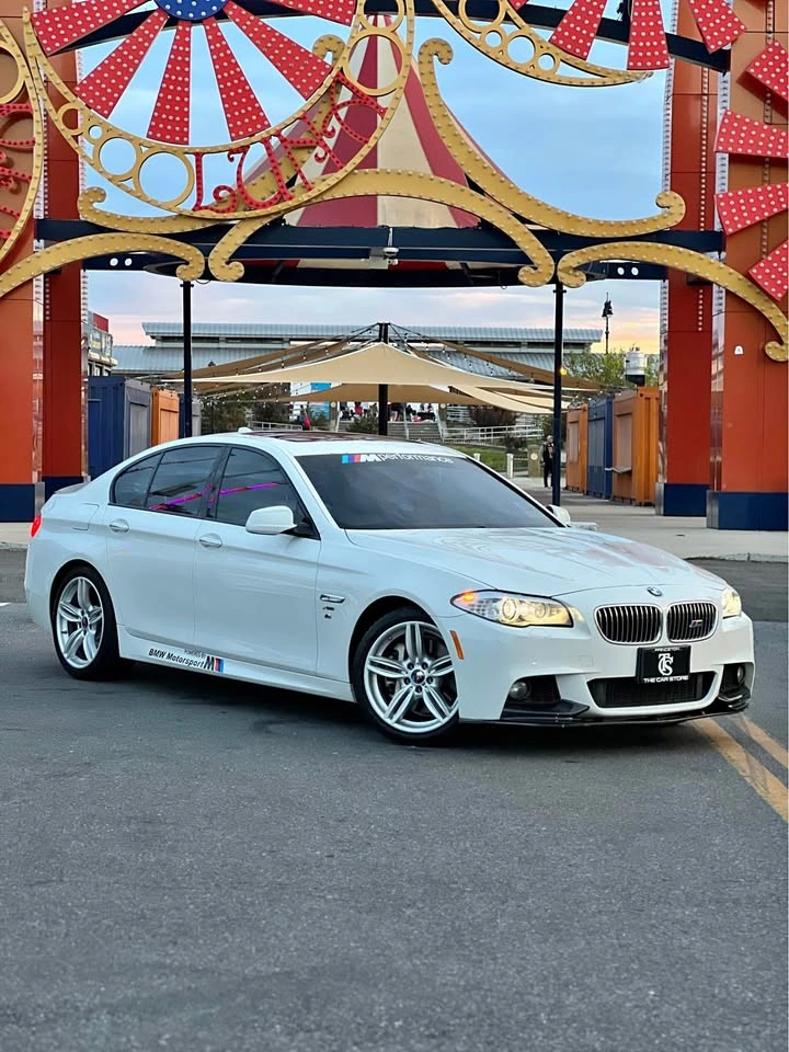 2013 BMW 5 Series 535i xDrive Sedan 4D