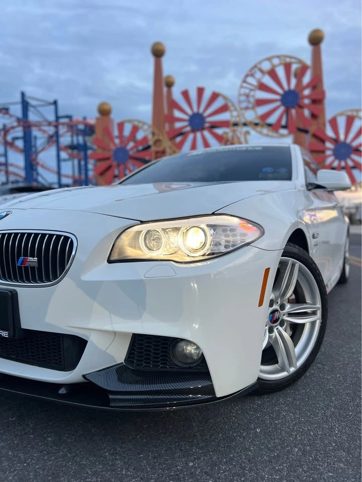 2013 BMW 5 Series 535i xDrive Sedan 4D - photo 4
