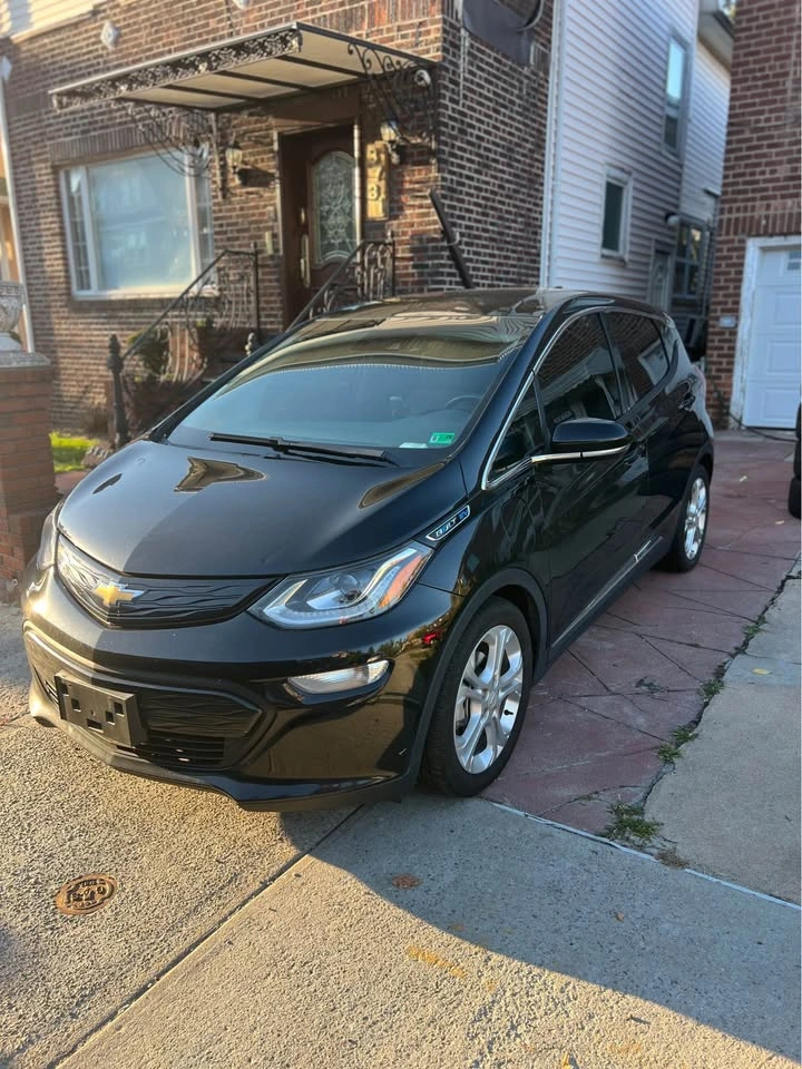 2020 Chevrolet Bolt EV · 2LT Hatchback 4D - photo 2
