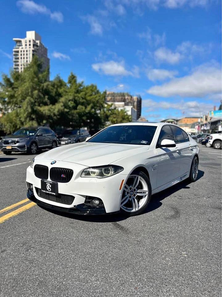 2015 BMW 5 Series 550i xDrive Sedan 4D