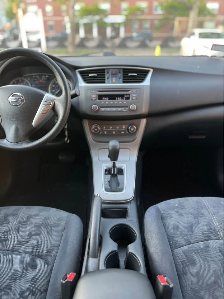 2013 Nissan Sentra · SV Sedan 4D - photo 4