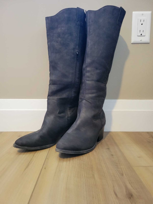 Women's Tall Knee-High Boots - Black - Size 10