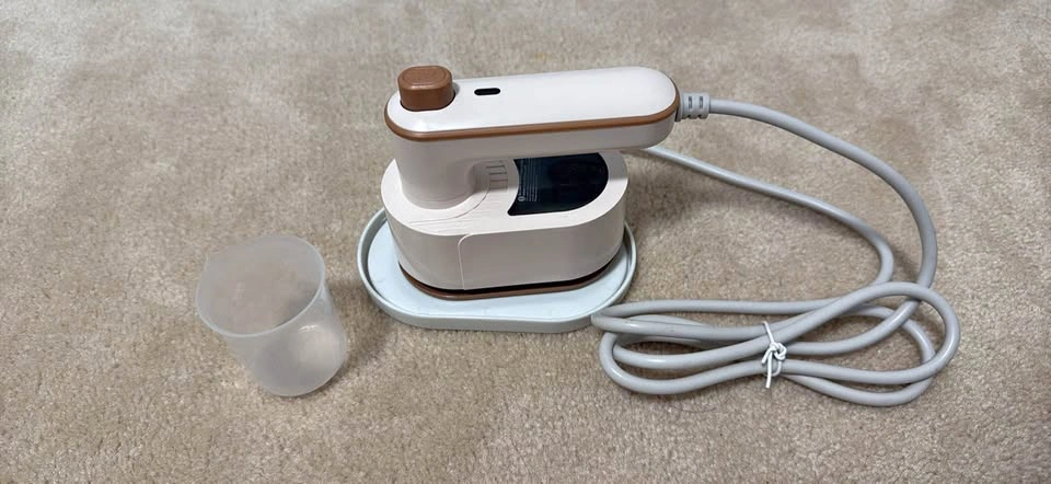 Portable Handheld Travel Size Steam Iron