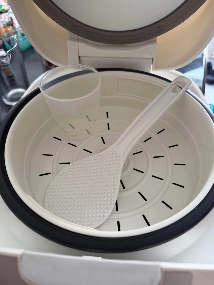 Panasonic SR-DF101 5-Cup Fuzzy Logic Rice Cooker - photo 3
