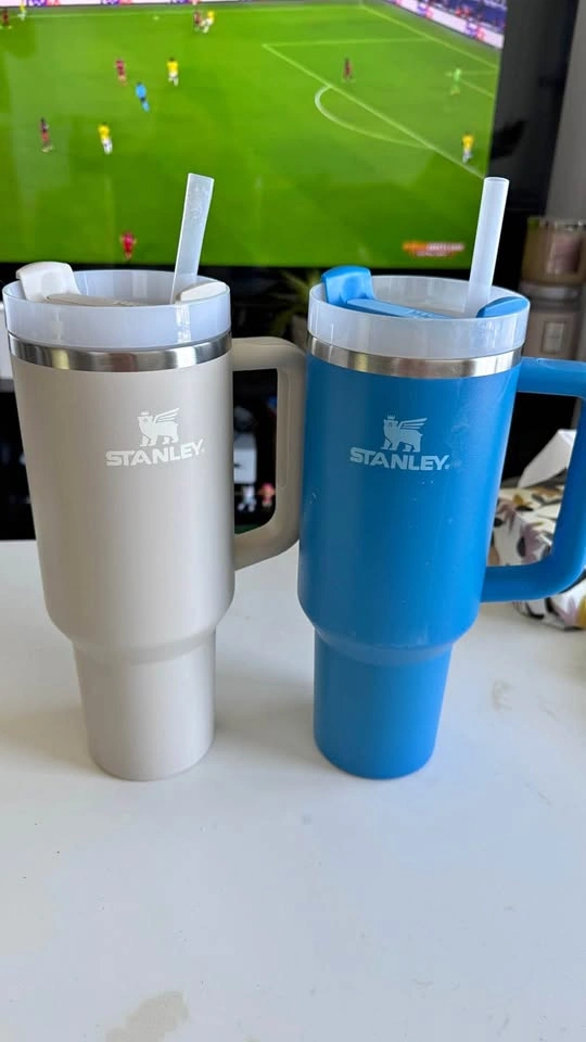 2pics Stanley Quencher H2.0 FlowState Tumbler 40oz Set