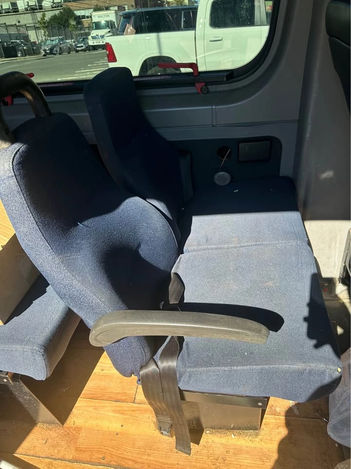 Van seats - photo 3