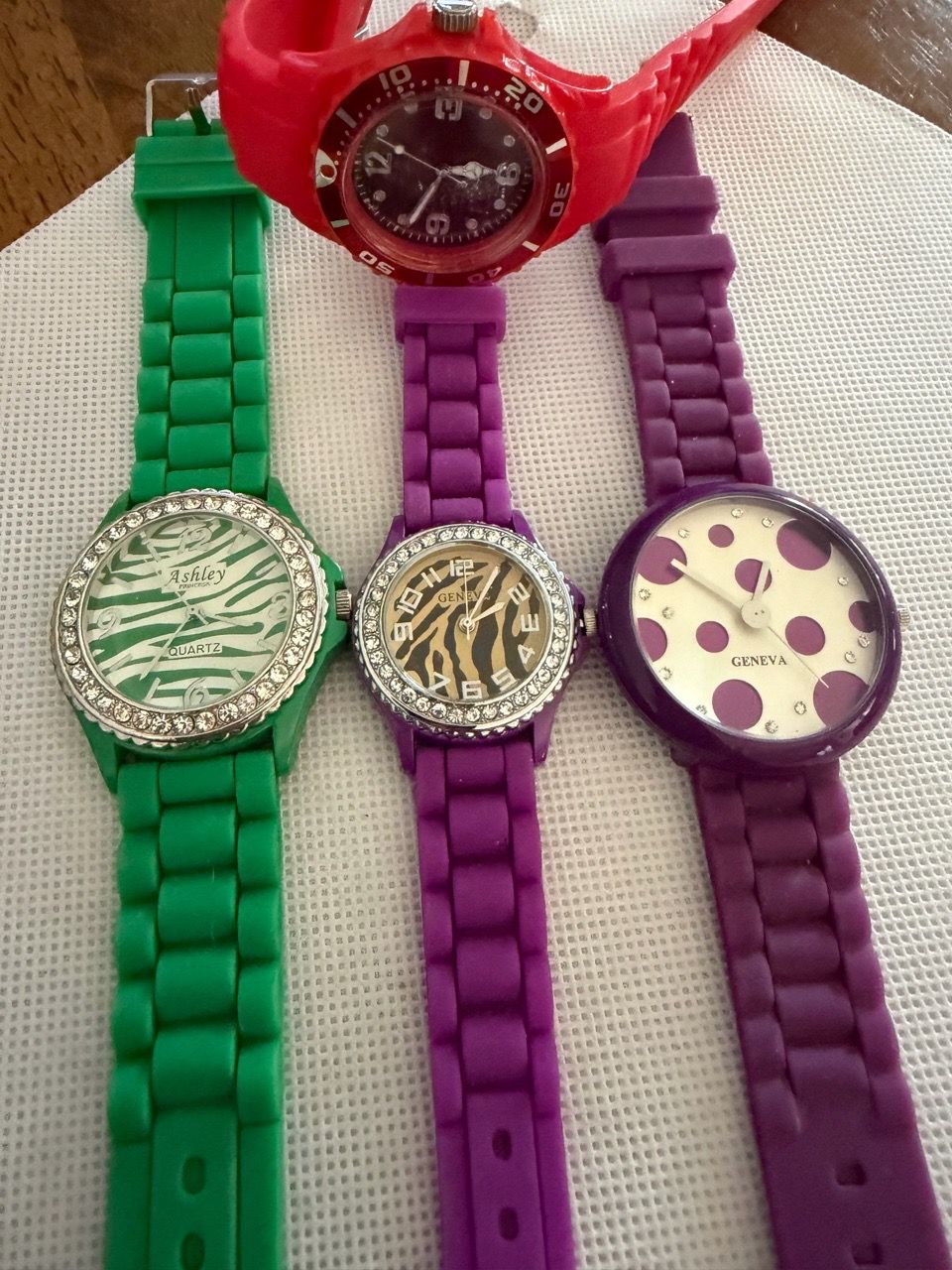 Lot of 4 Colorful Fashion Watches new battery - photo 3