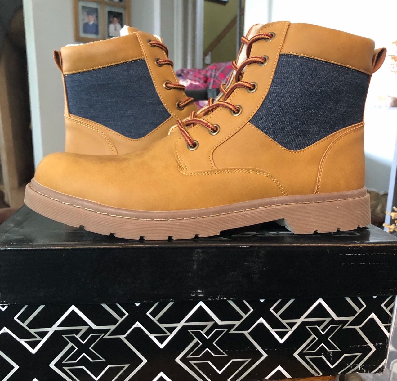 Boots size 13