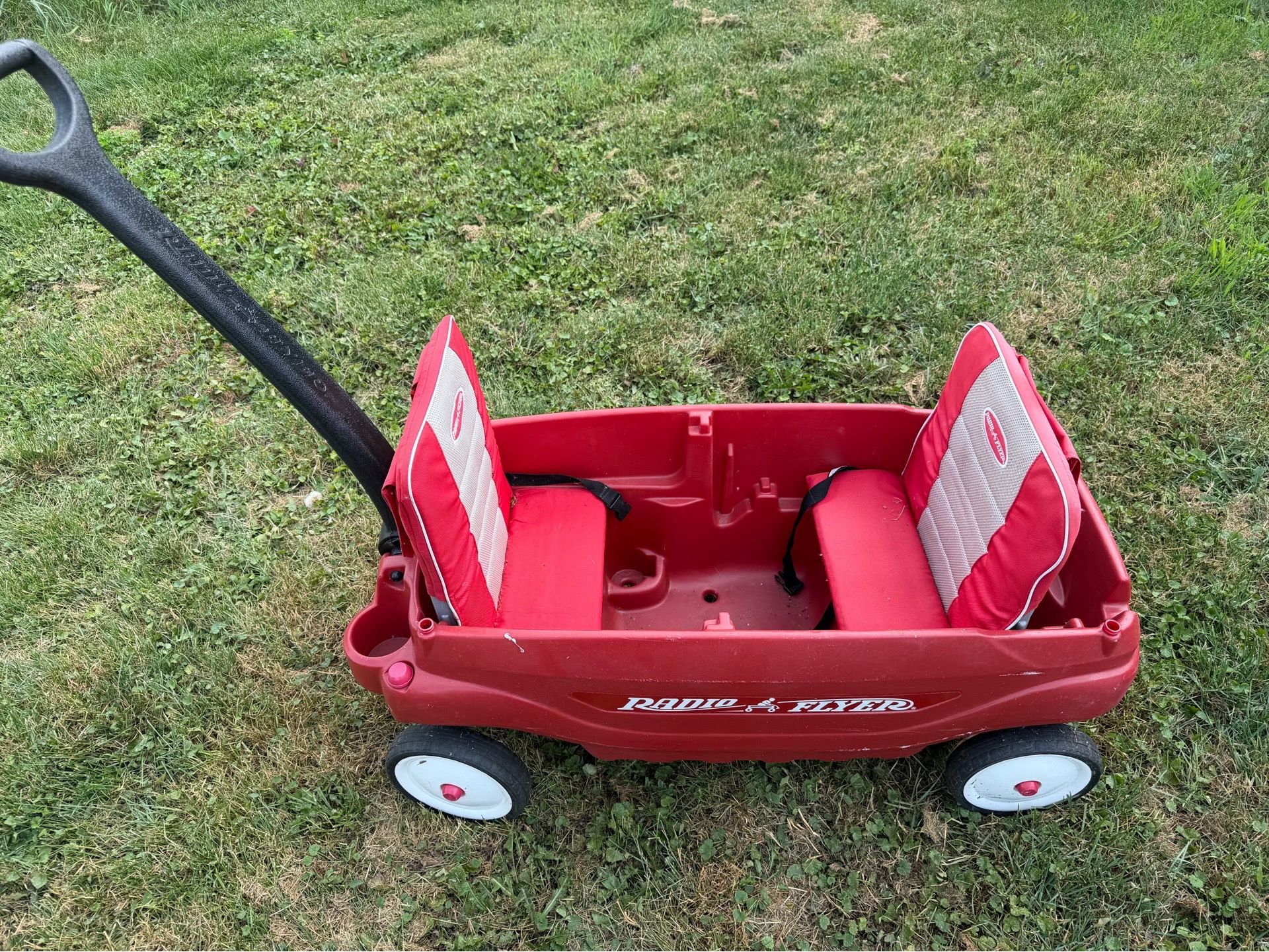 Radio Flyer Red Plastic Wagon