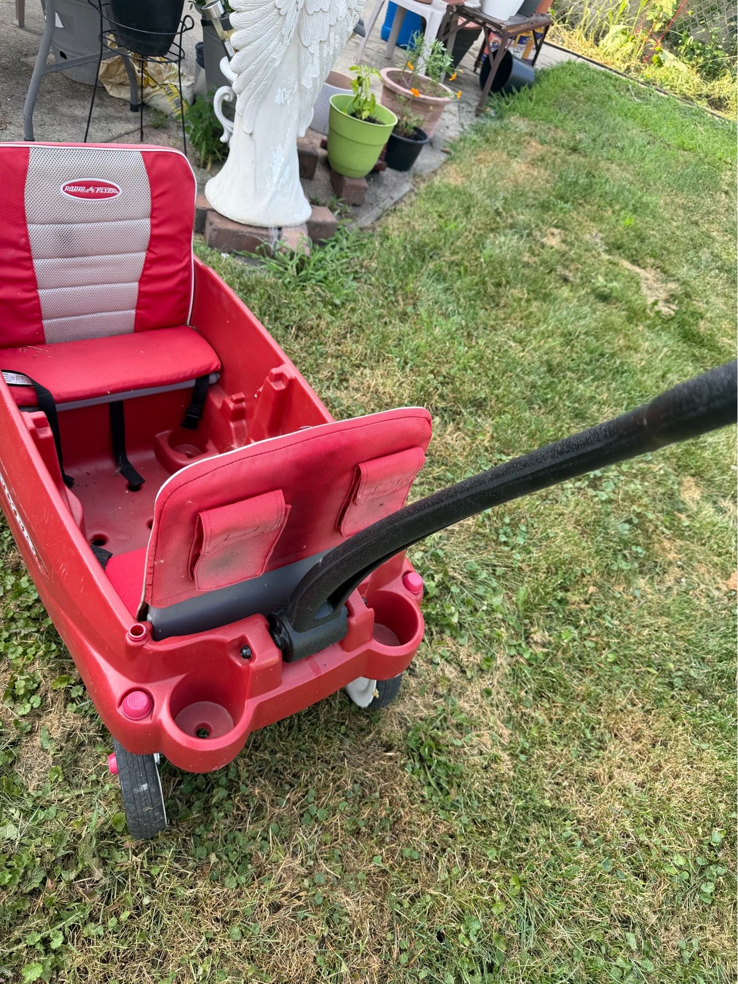 Radio Flyer Red Plastic Wagon - photo 3