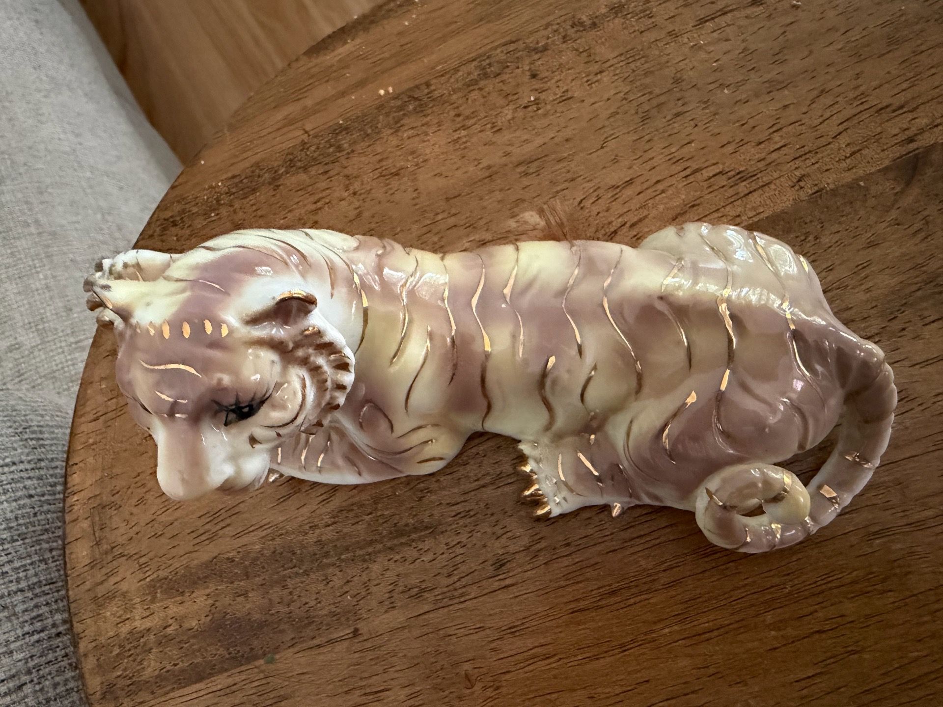 Wealth Tiger or Chinese Zodiac Tiger figurine - photo 2