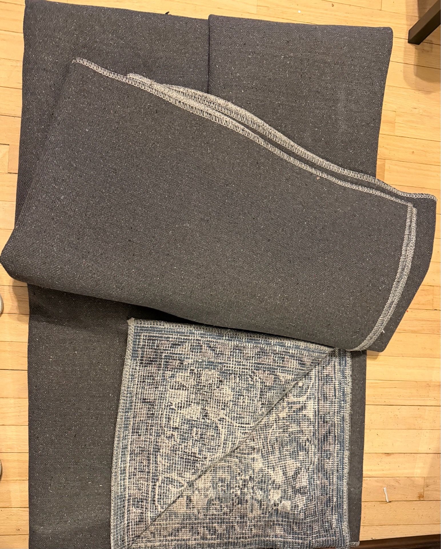 At Home Colin brand washable area rug - photo 2