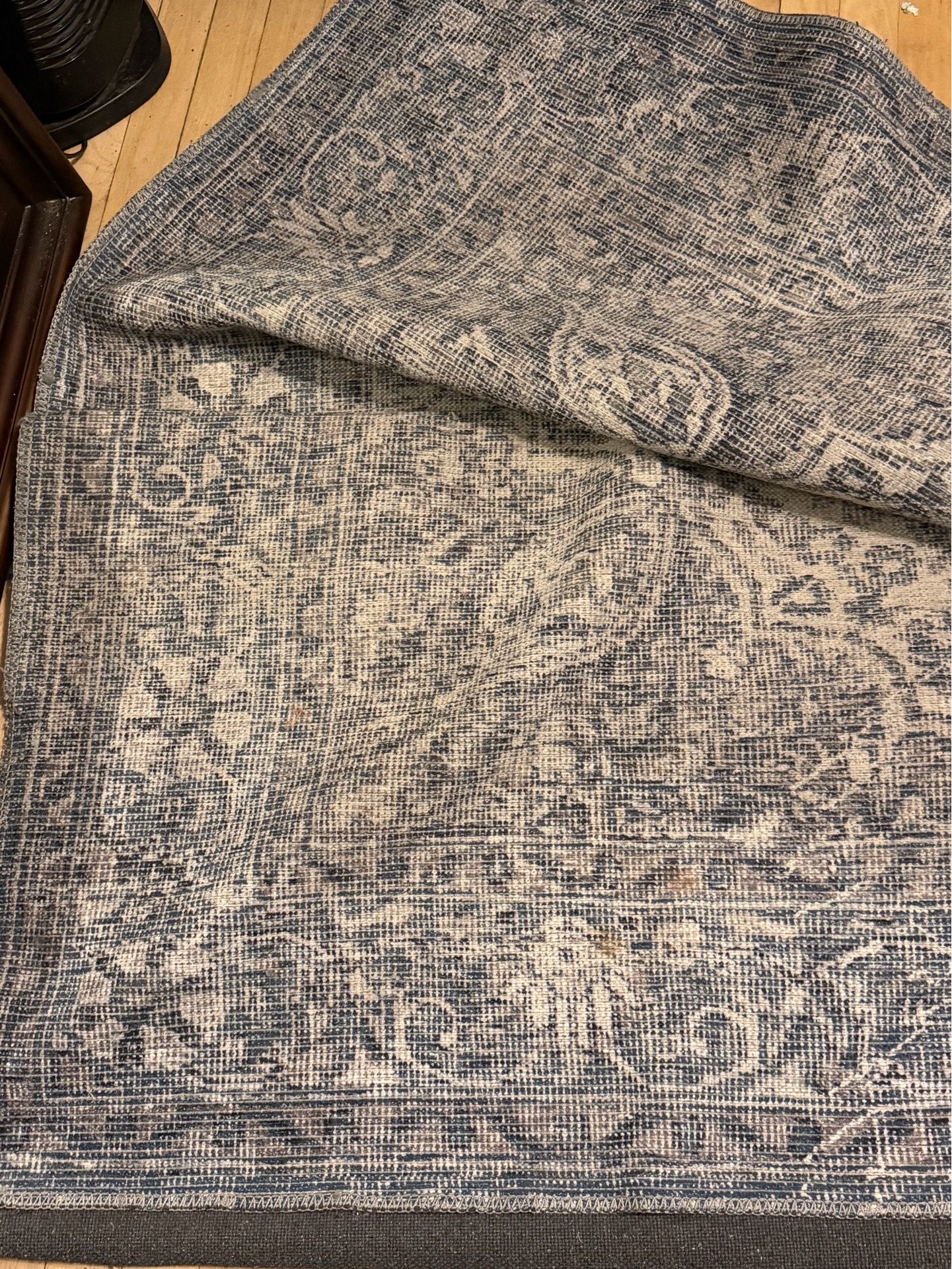 At Home Colin brand washable area rug - photo 3