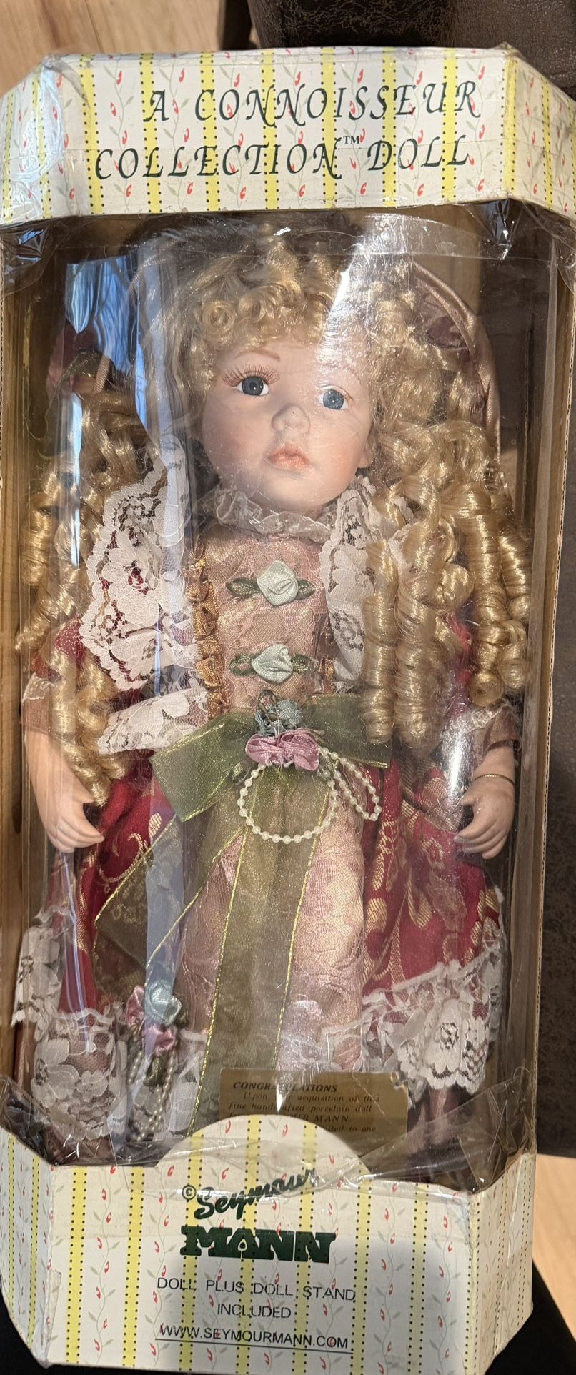 Seymour Mann Connoisseur Collection Doll Blonde Blue Eyes Porcel - photo 3