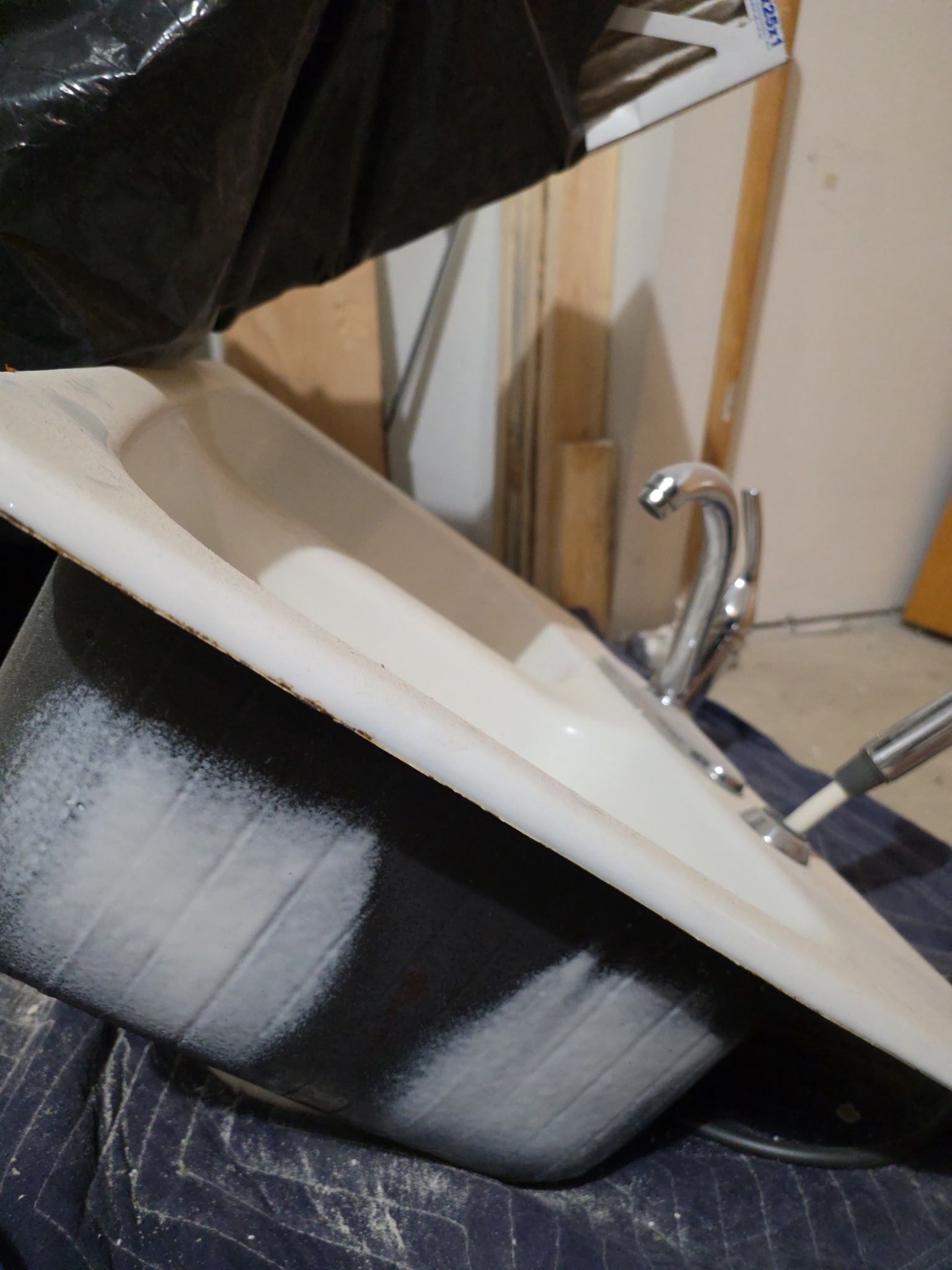 Kitchen Sink With Faucet - photo 3
