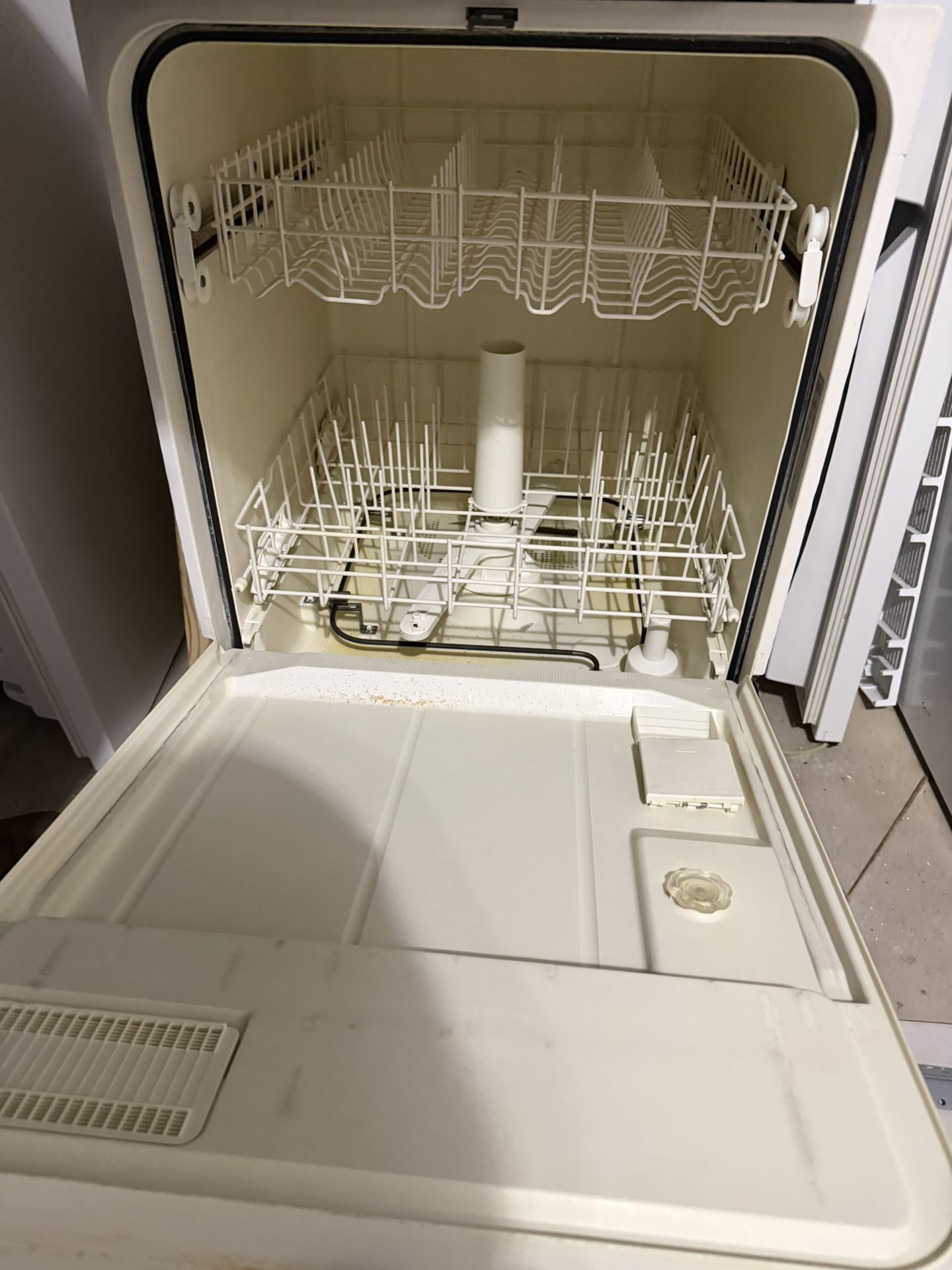 Dishwasher - photo 3