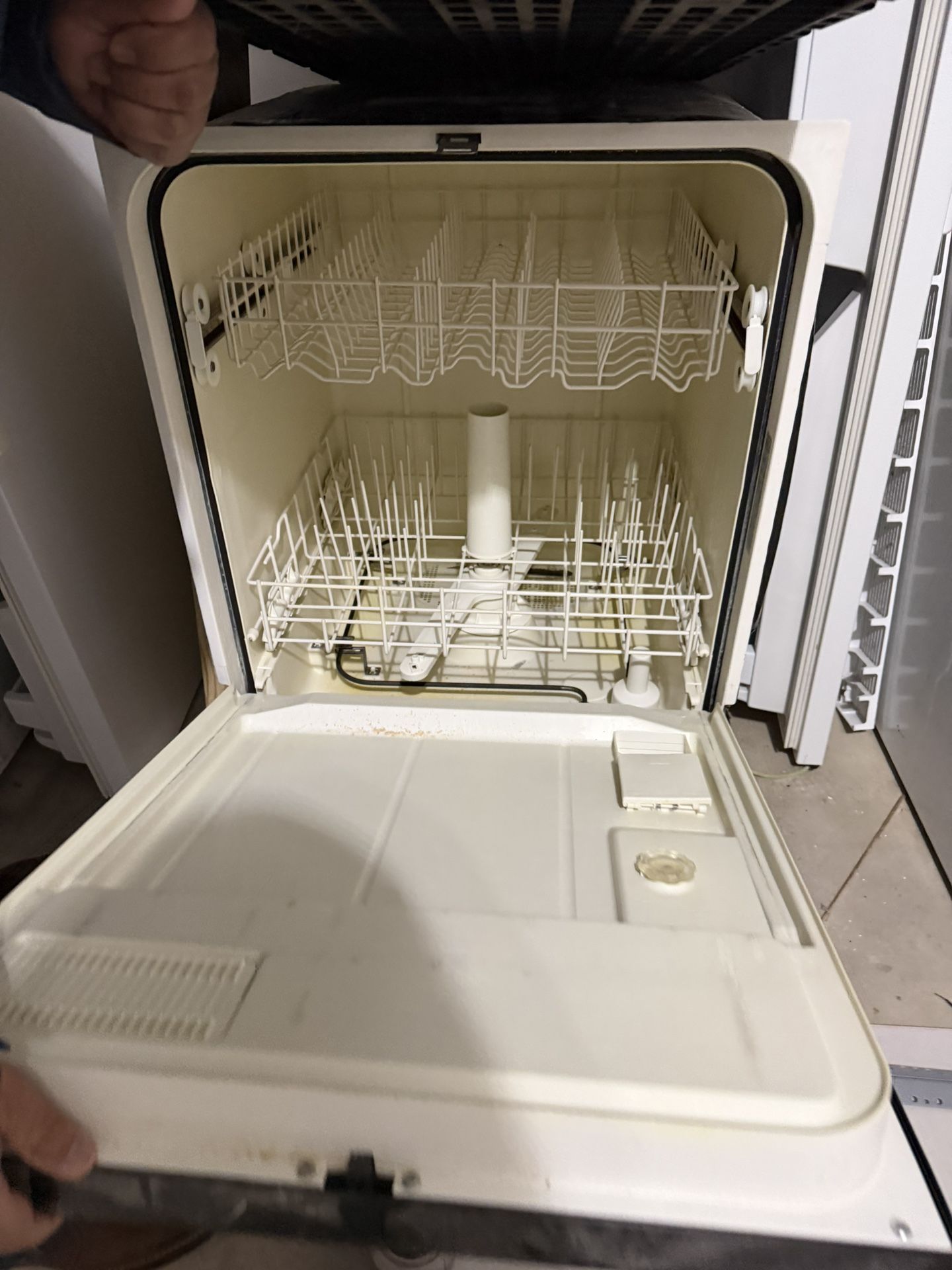Dishwasher - photo 4