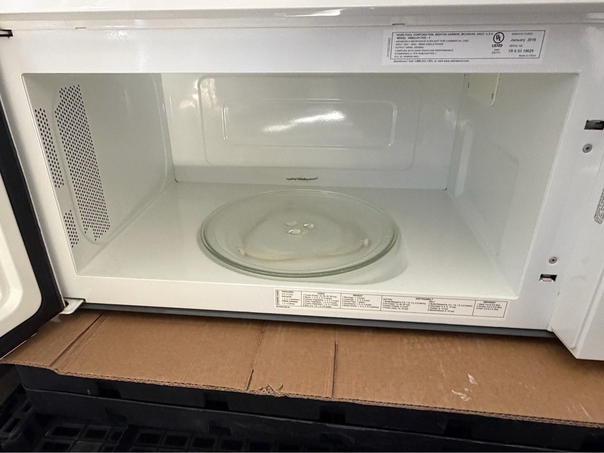 Microwave - photo 3