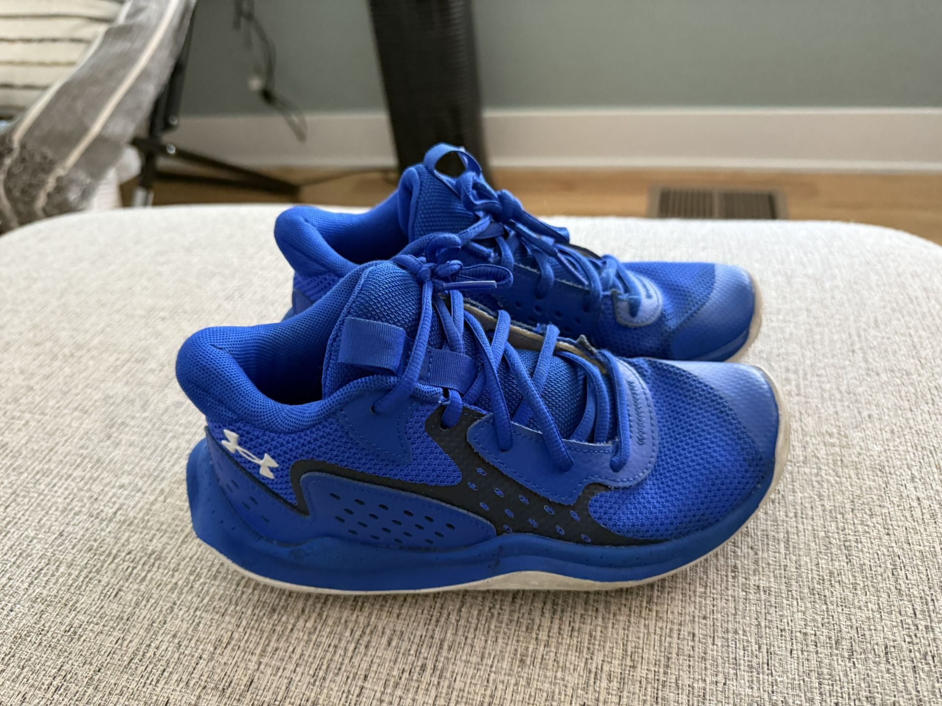 Under Armor Kids Jet 23 Basketball Shoes Size 5