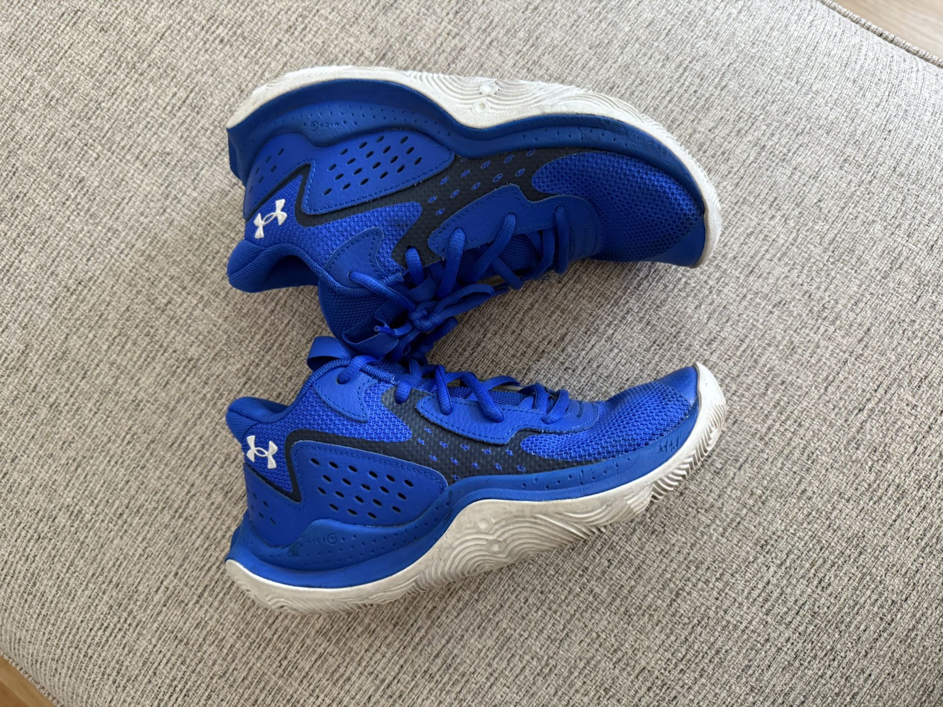 Under Armor Kids Jet 23 Basketball Shoes Size 5 - photo 3