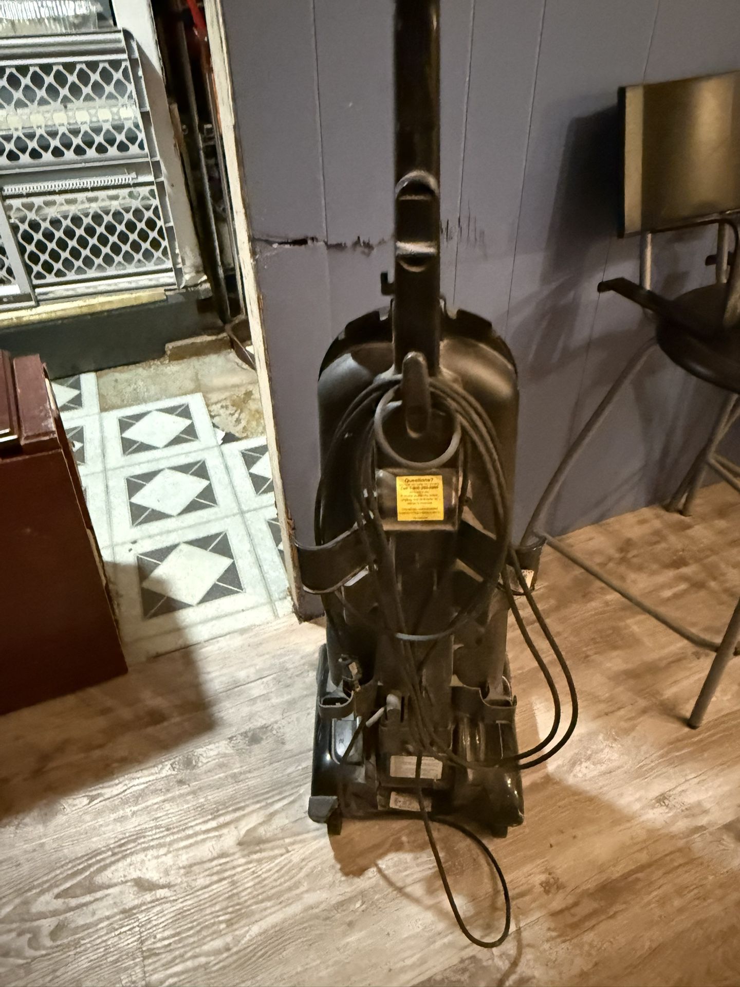 Eureka The Boss Vacuum - photo 3
