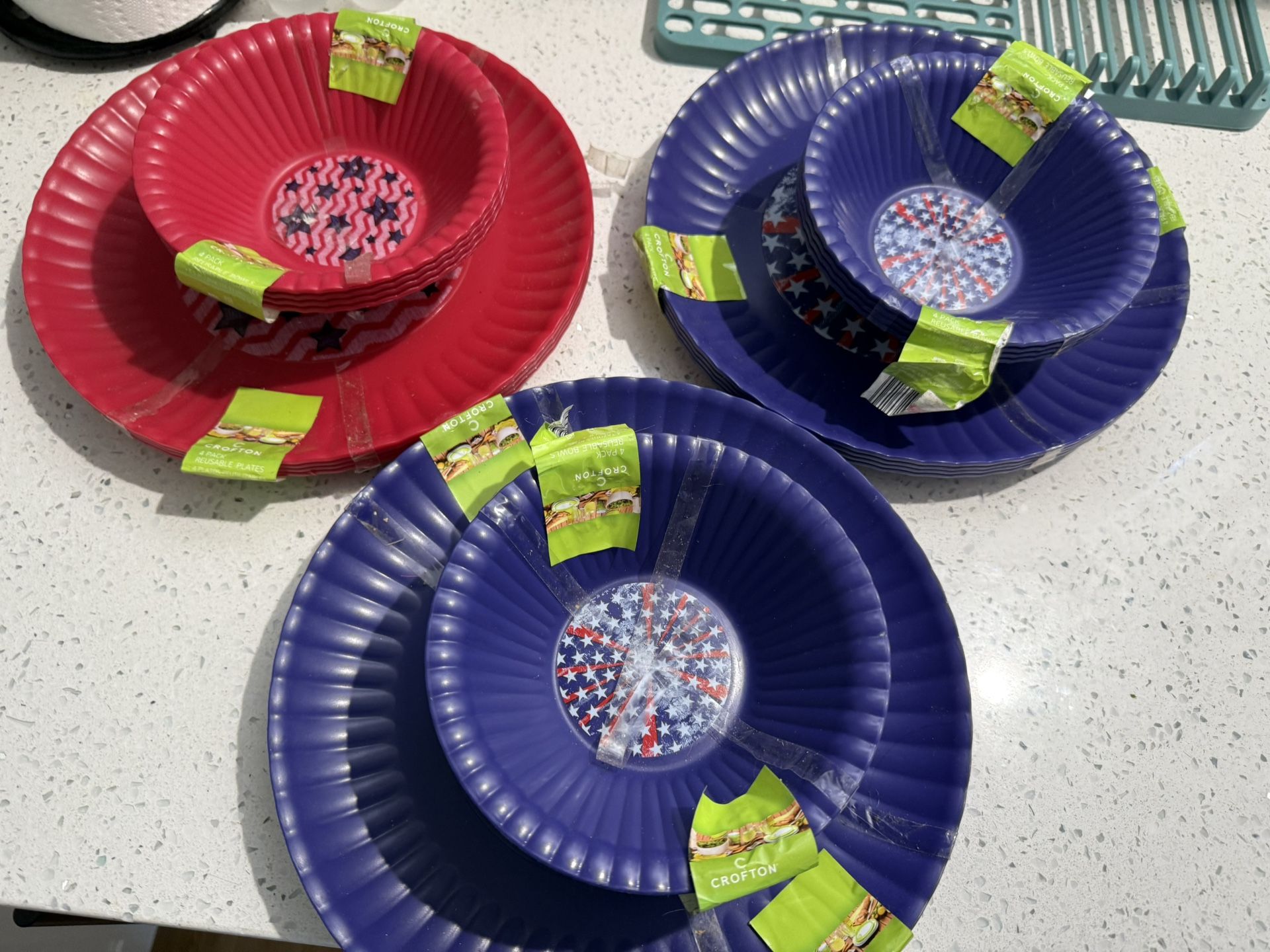 Crofton 4 Pack Reusable Plates (6 Sets)