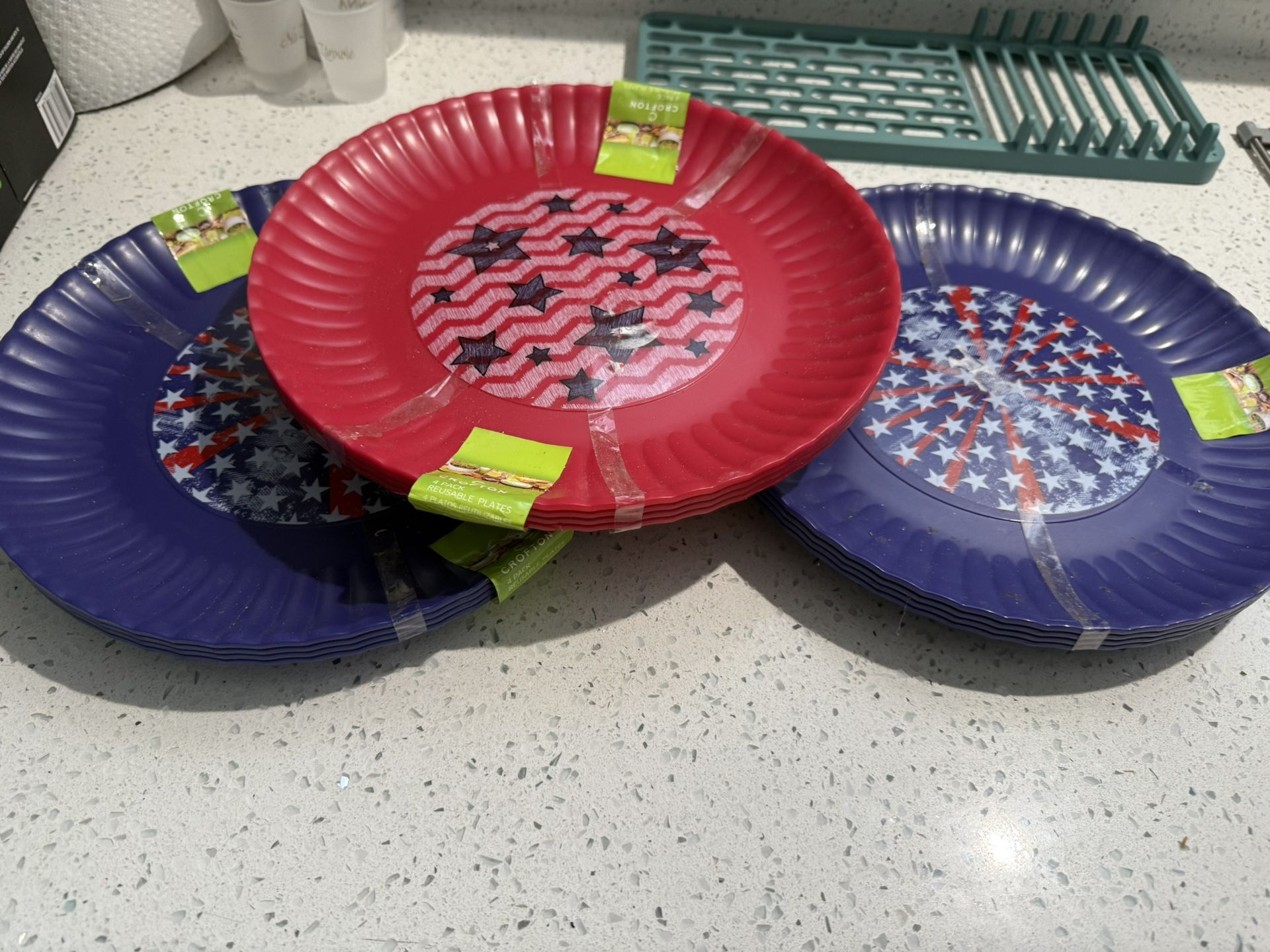 Crofton 4 Pack Reusable Plates (6 Sets) - photo 2