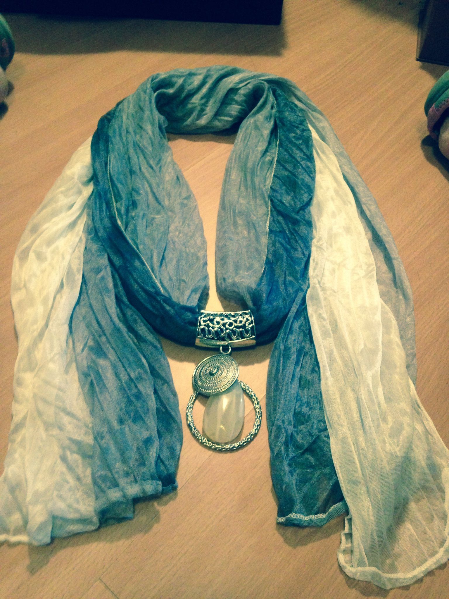 2 Scarves New - photo 2