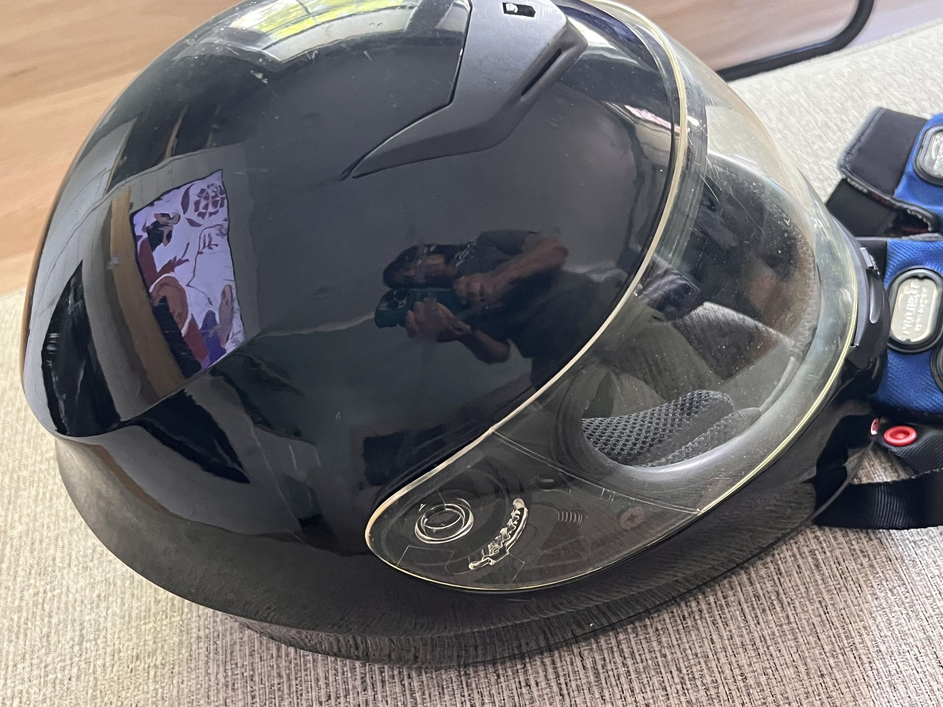 Helmet And Gloves Size M - photo 4
