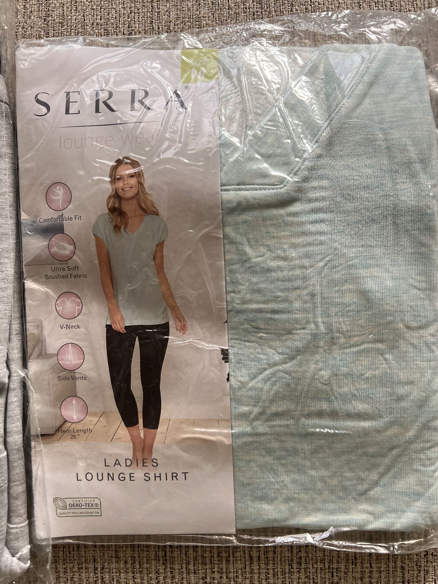 3 Pcs: 2 Long Sleeve Shirts & 1 Lounge Shirt - Size M - photo 3
