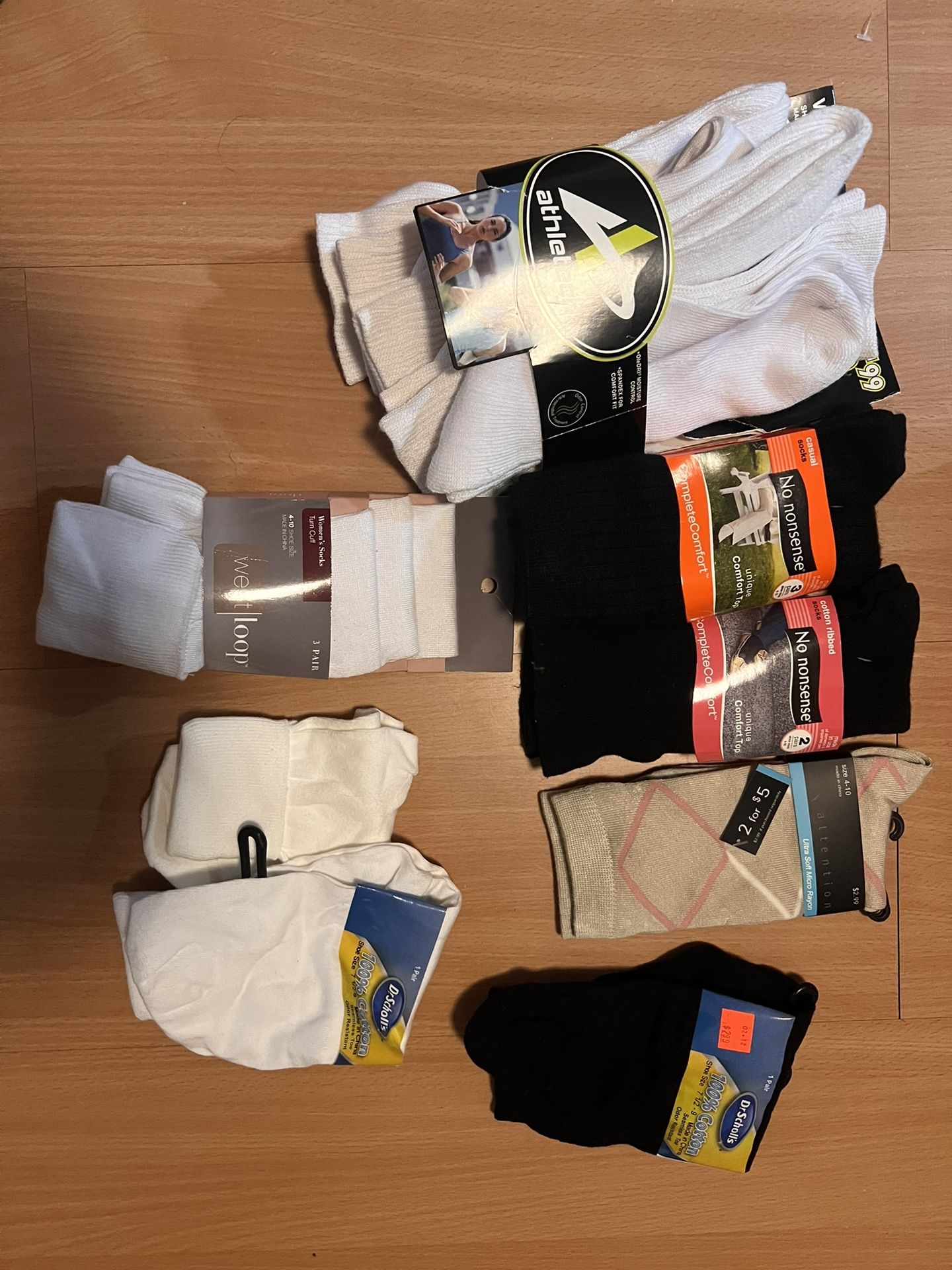 16 Pairs New Women’s Socks Size 4-10