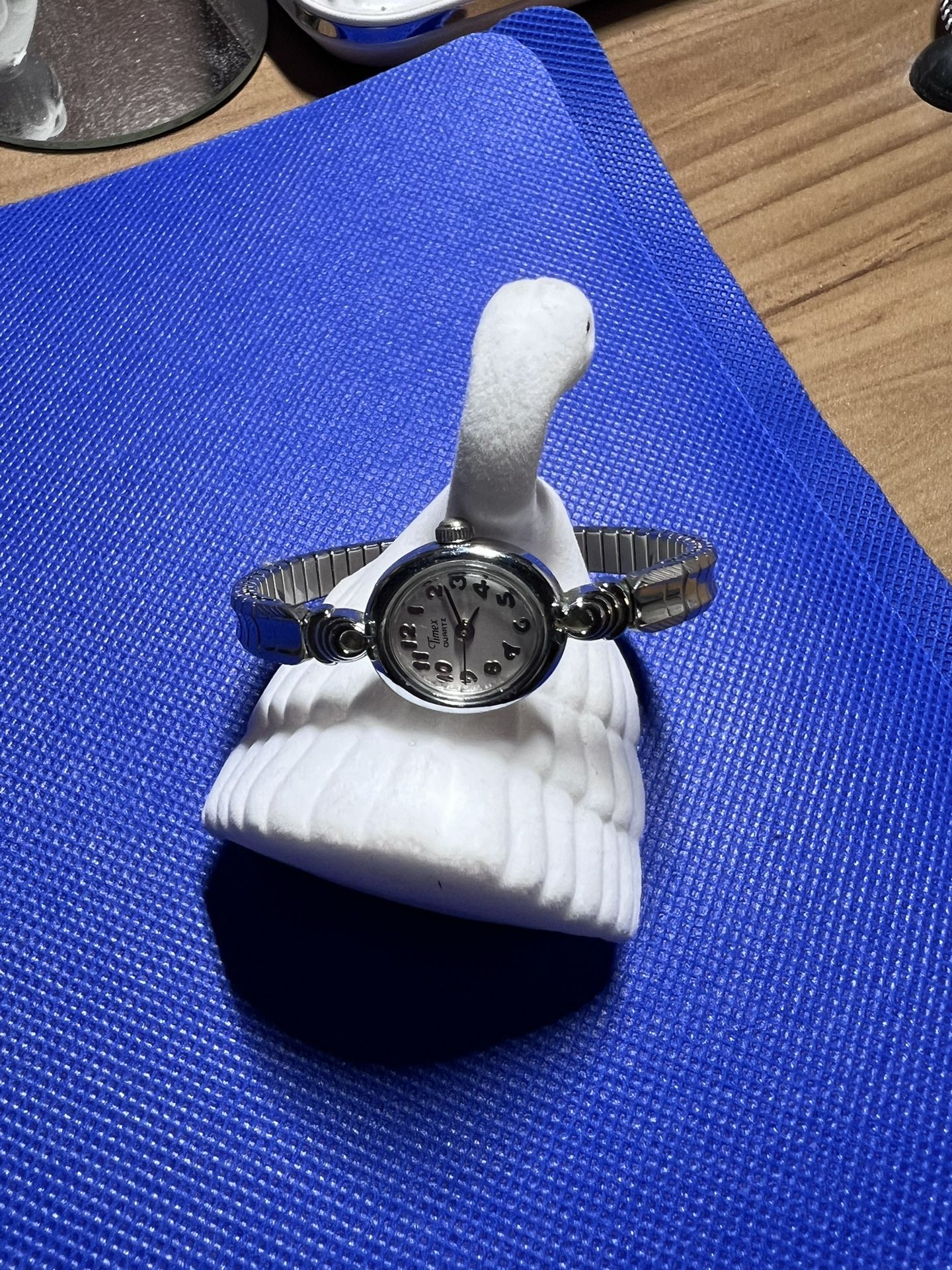 Vintage Timex Watch Women Silver Tone Small Dial Stretch Band