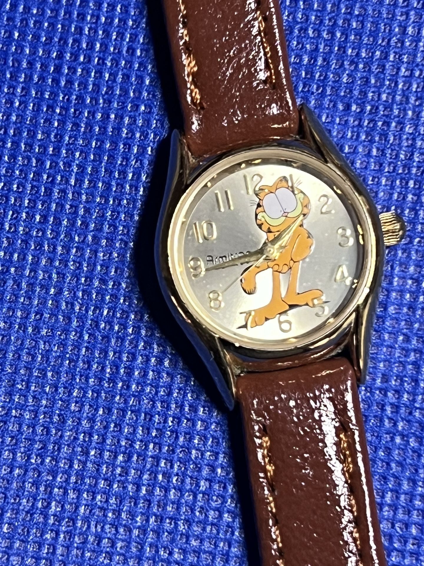 Vintage Armitron Garfield Watch Cat /water resistant
