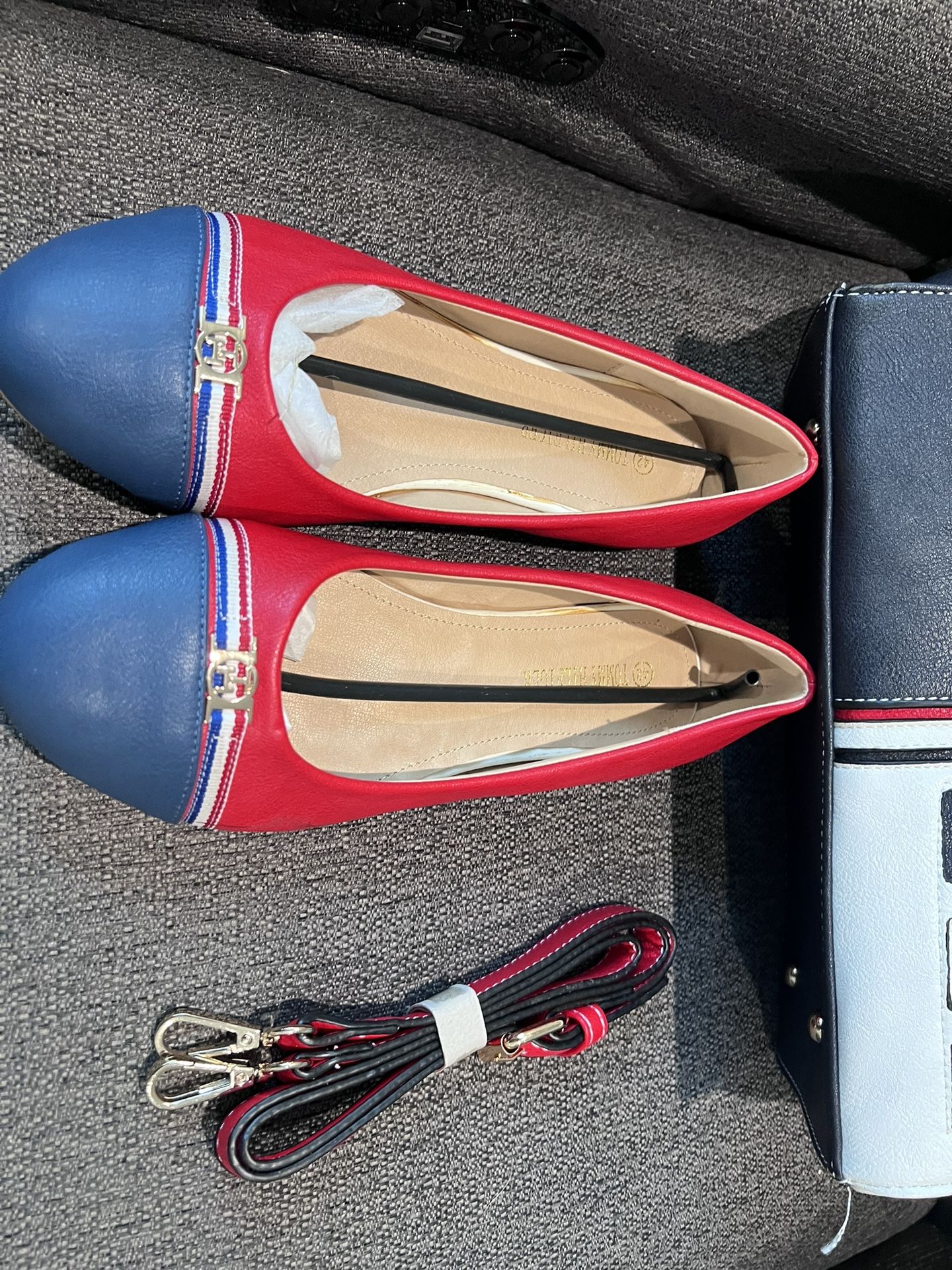 Tommy Hilfiger Handbag and Flats - photo 4