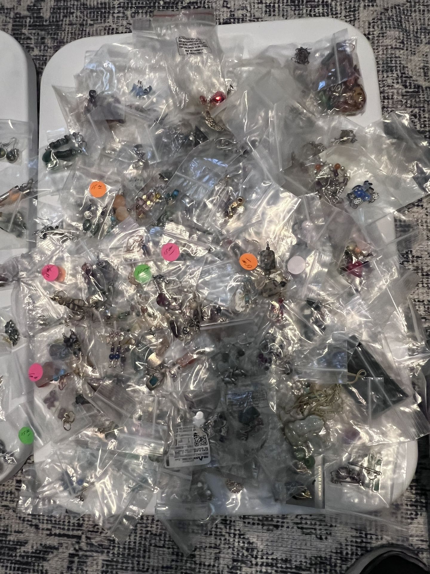 Jewelry Lot Over 100 Earrings Plus Pendants And Fashion Ring - photo 3