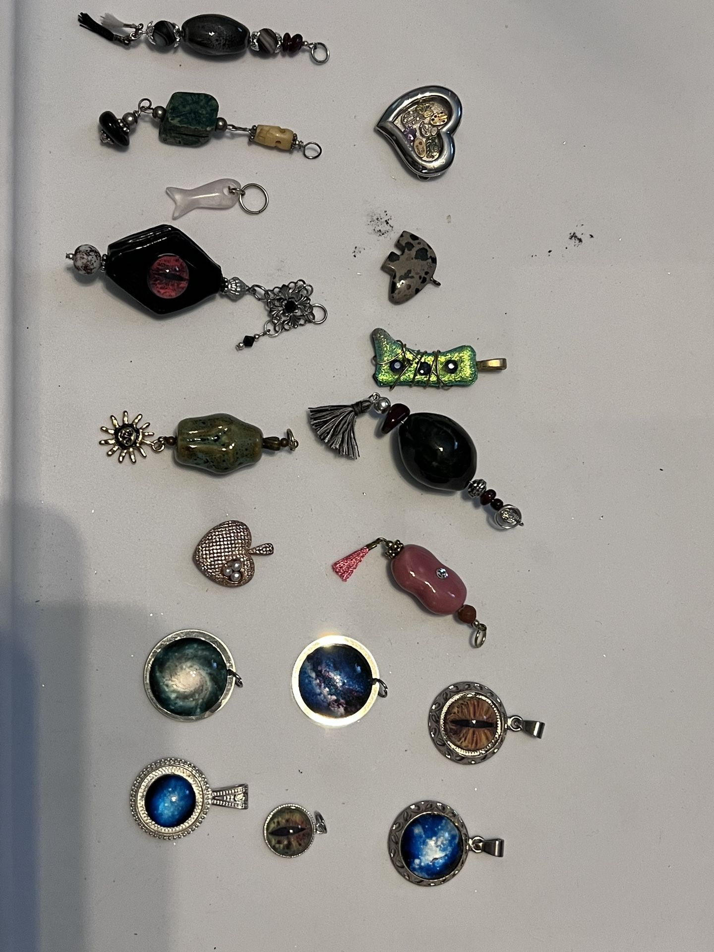 17 Pendants - photo 2