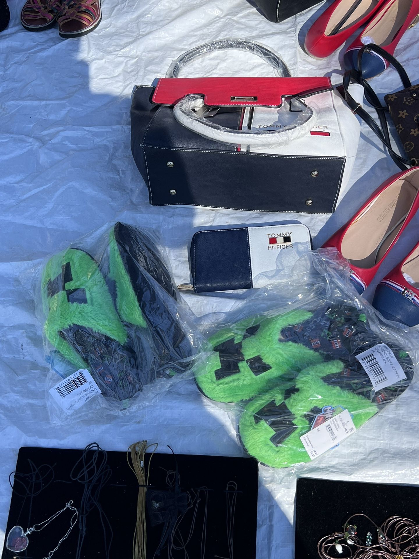Justice Yard Sale - photo 5