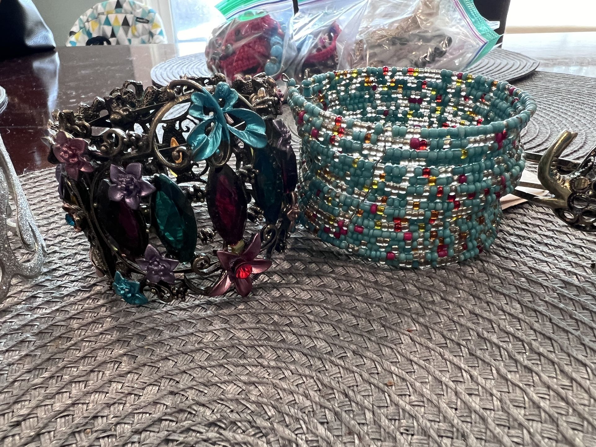5 Bracelets - photo 3