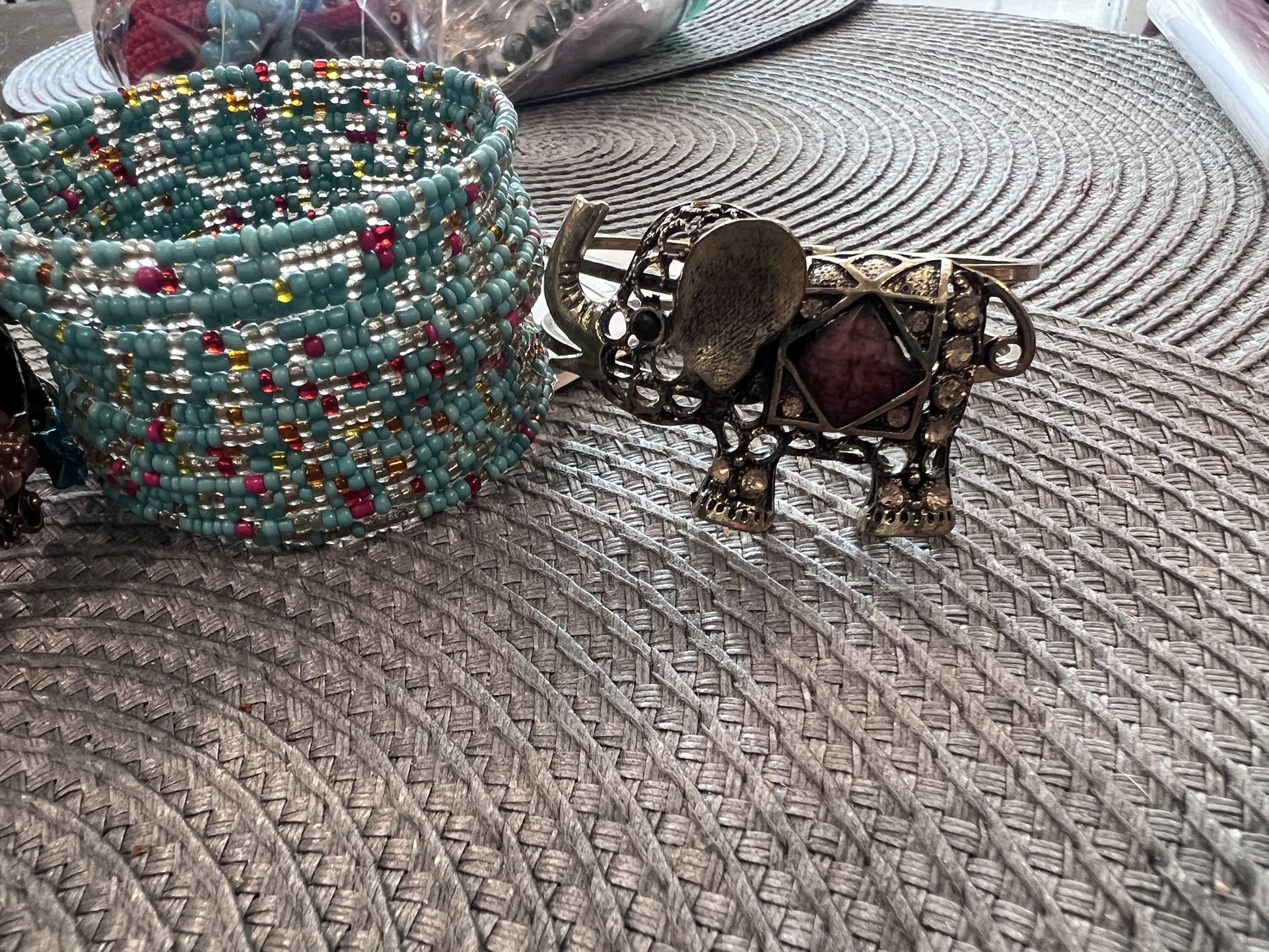 5 Bracelets - photo 4