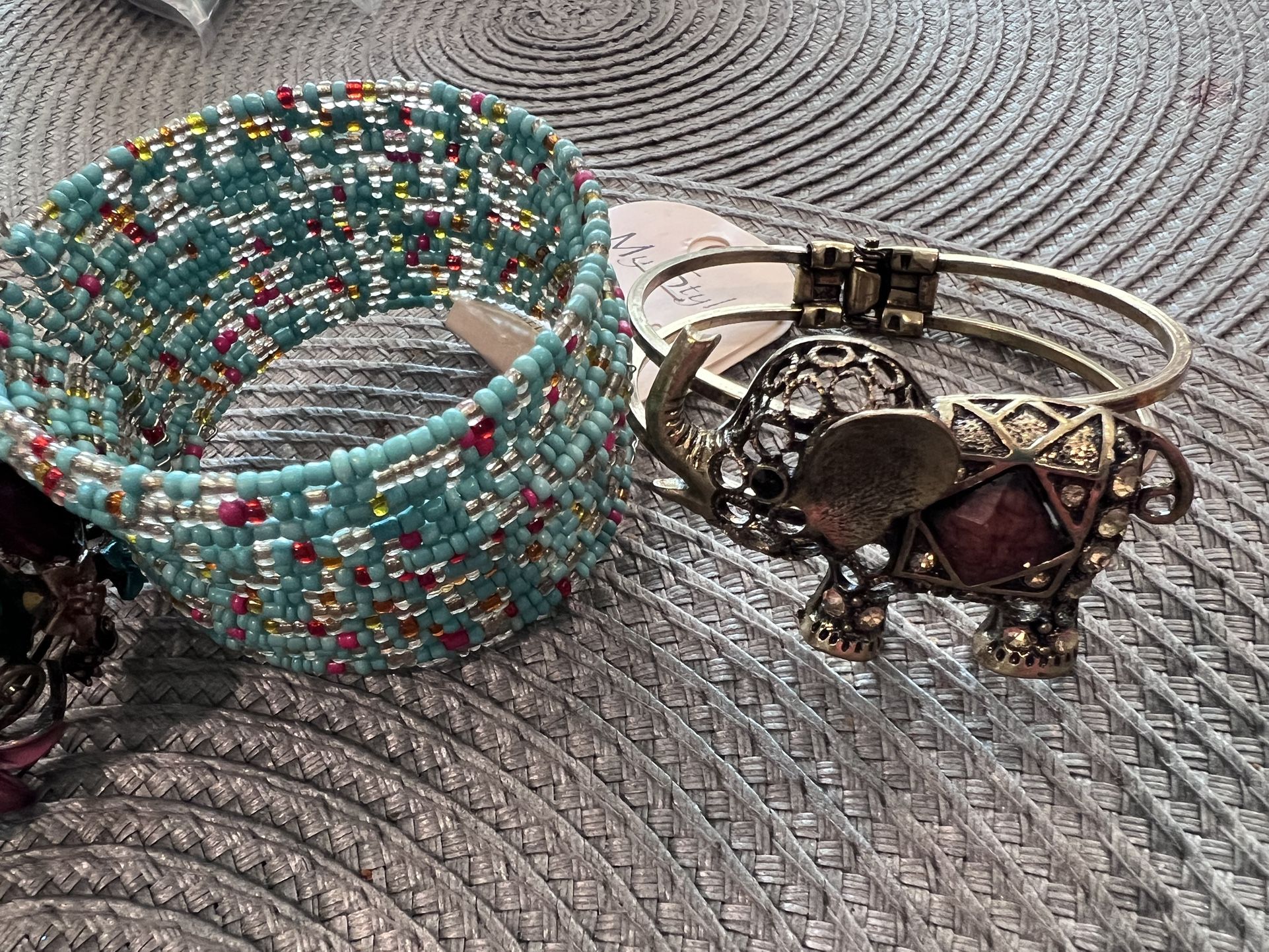 5 Bracelets - photo 5