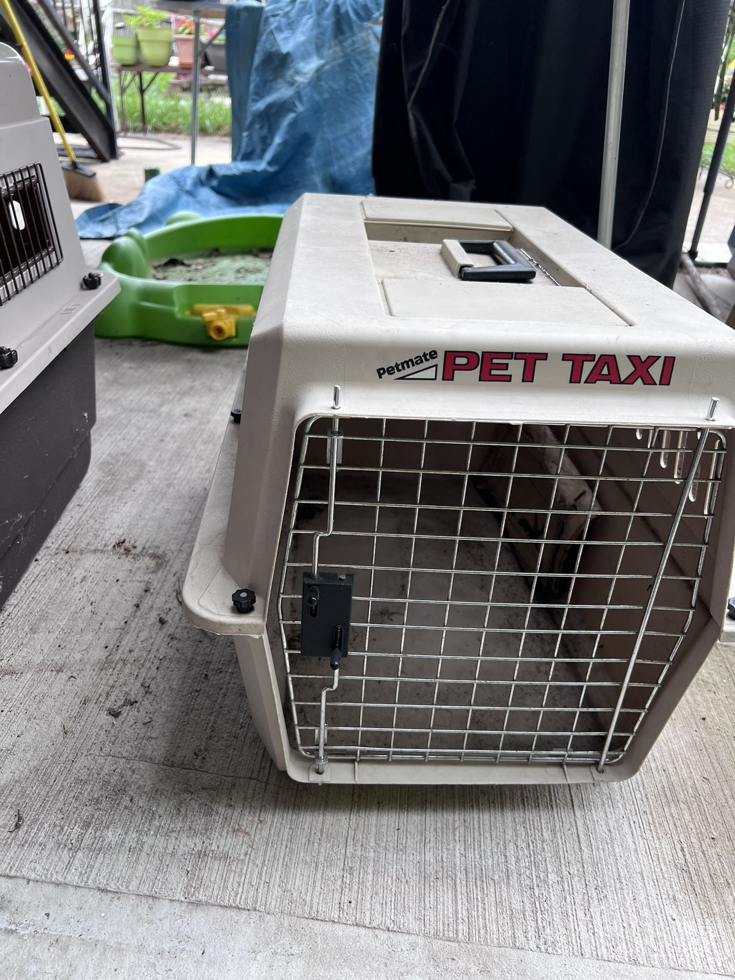 Pet Carrier 23Lx15Wx15H