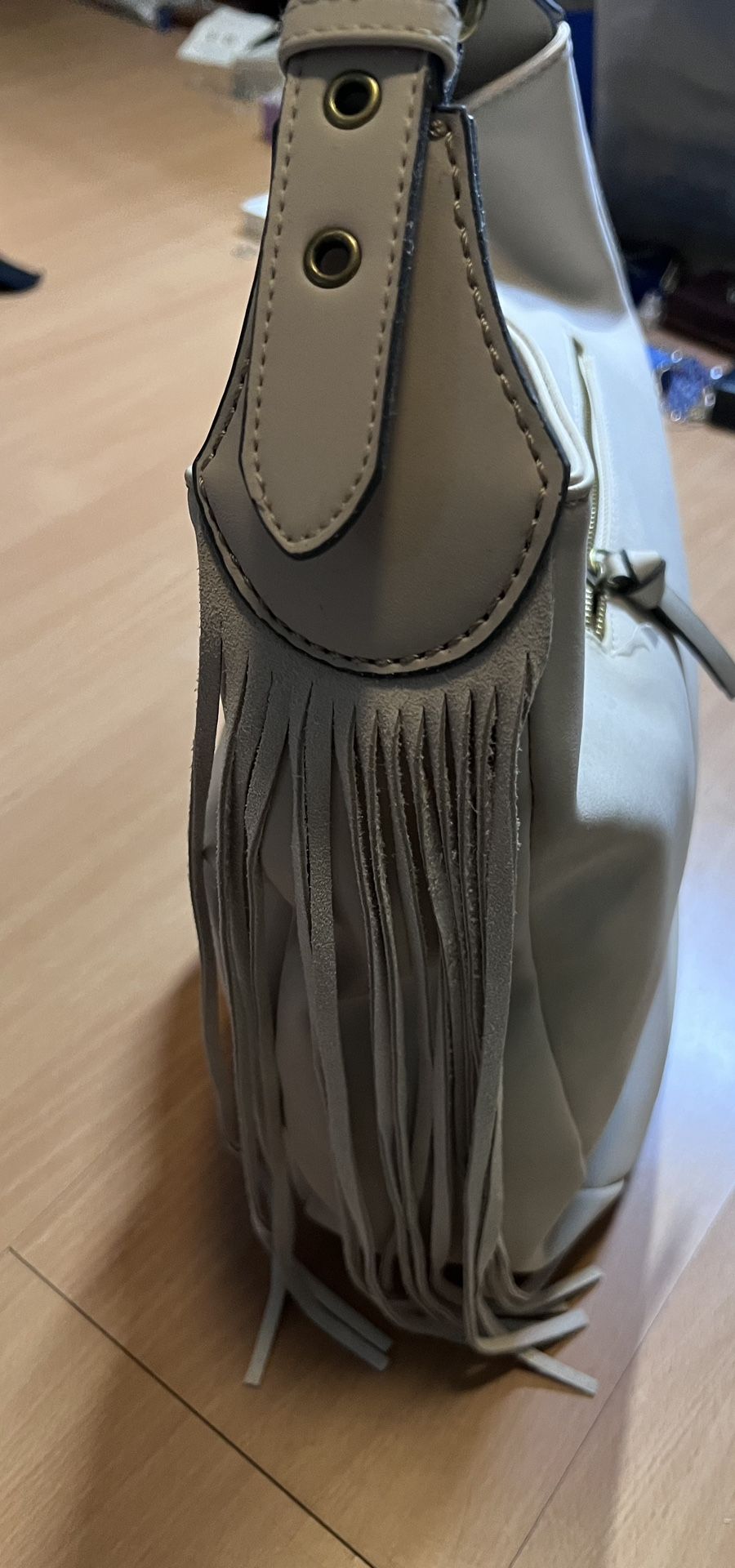 Merona Bag, light tan, large HOBO BAG! 18"W X 14"L - photo 5