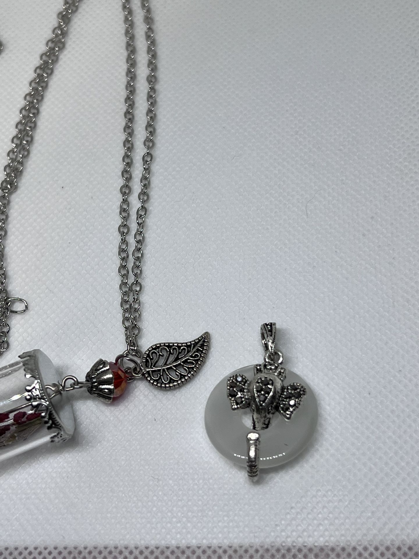 3 Pendants 2 Silver Plated Chains - photo 5