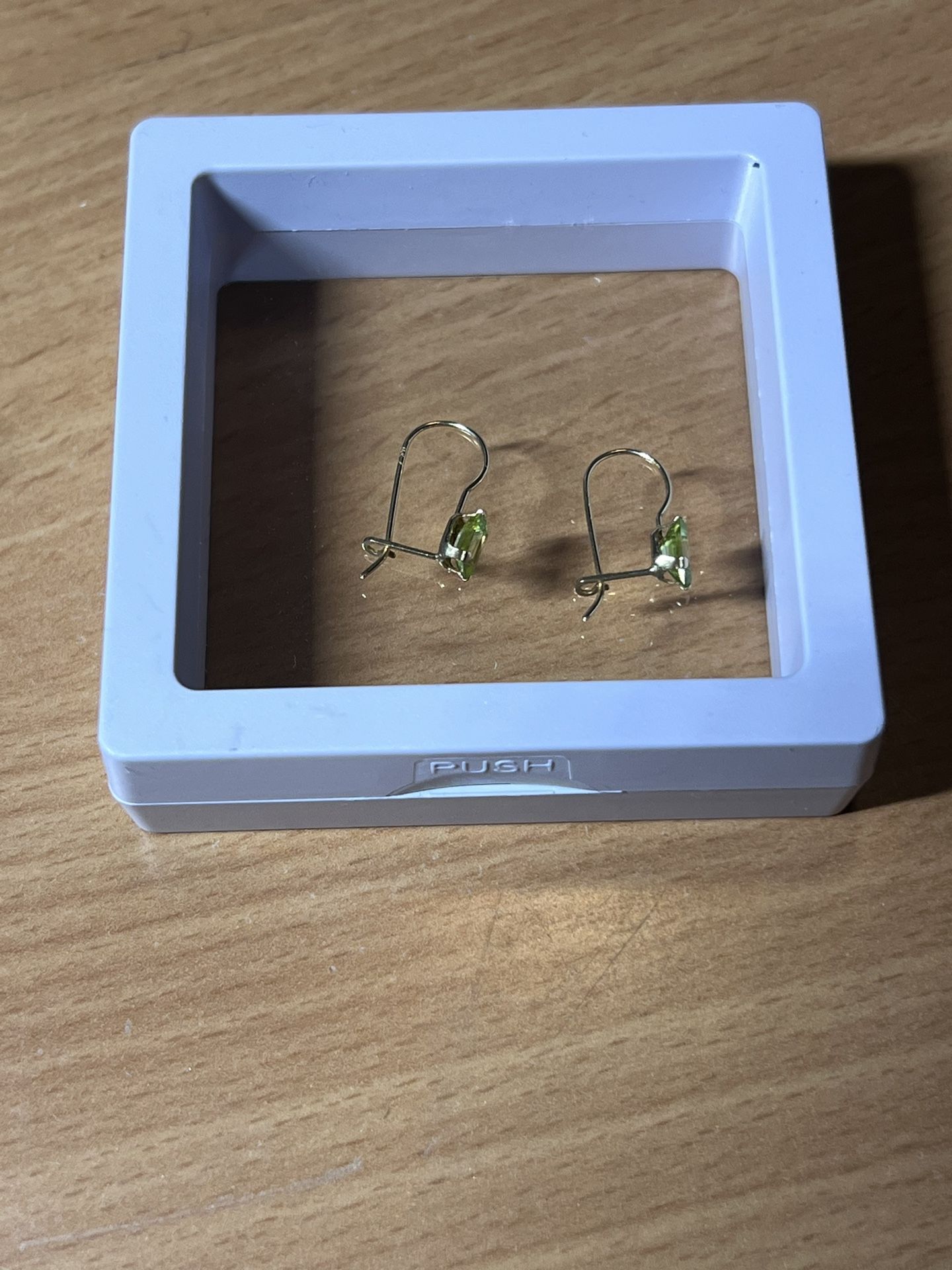 1.40ctw Green Peridot Drop Earrings 14k Yellow Gold Hook Posts - photo 2